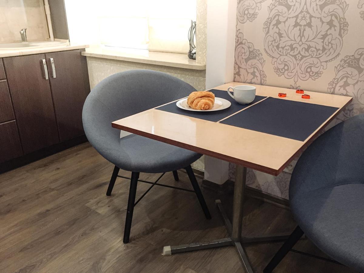 Apartment Studio In Town Centr Кам'янець-Подільский Екстер'єр фото